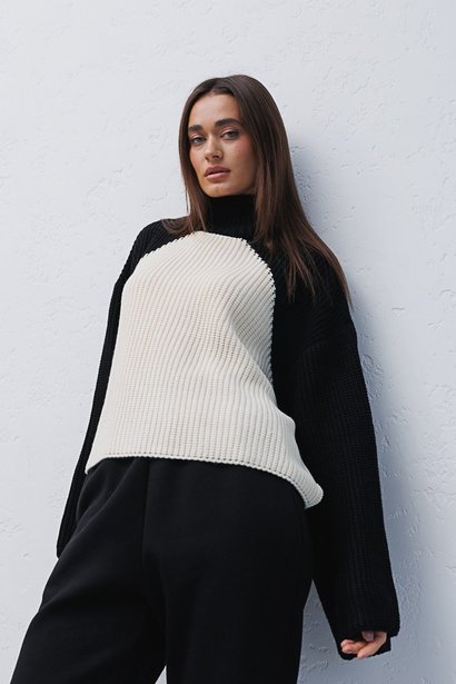 Укорочений светр у двокольоровому дизайні, Чорний, One Size