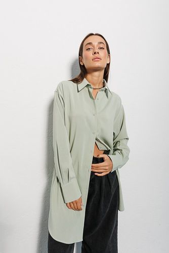 Довга сорочка у стилі oversize з з напівкруглим низом, Фісташковий, One Size