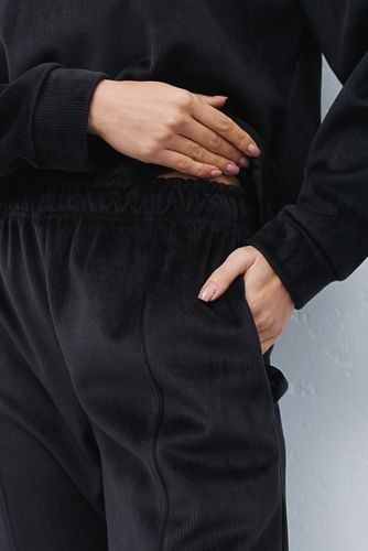Велюровий костюм з джогерами та світшотом, Чорний, S-M