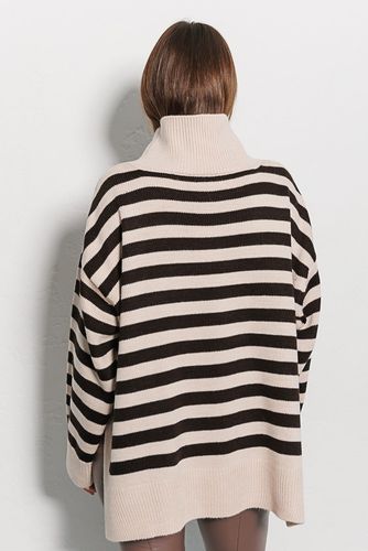 Смугастий в'язаний светр з високим коміром, Бежевий, One Size
