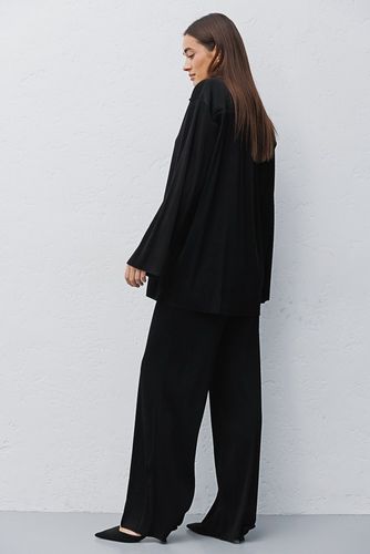 Плісирований костюм зі штанами і сорочкою, Чорний, L-XL