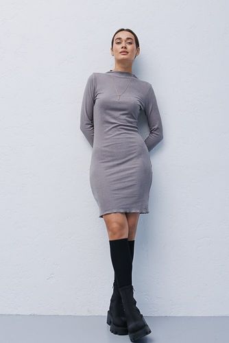 Лаконічна коротка сукня приталеного крою, Сірий, S-M
