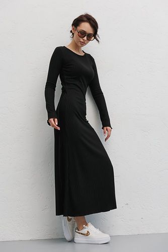 Довге плаття з трикотажу в широкий рубчик, Чорний, S